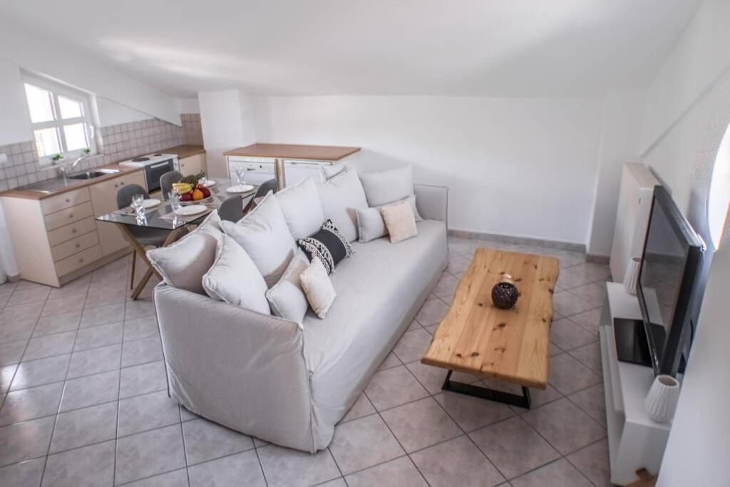 Villa Ventus, 40Sqm Private Pool & Hot Tub! Roussospítion Exteriér fotografie